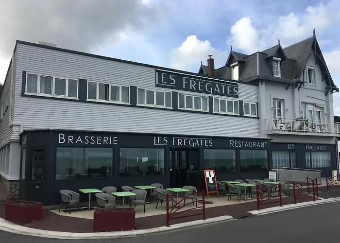 Hotel Les Fregates 2*